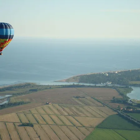 Apartamento Luminous Just Next To The *