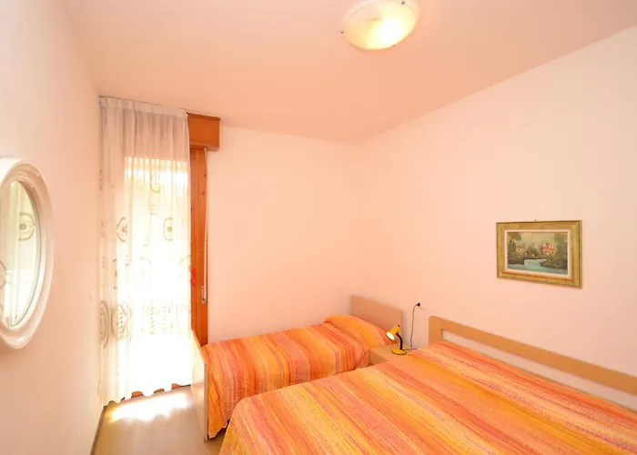 Luminous Just Next To The Apartament